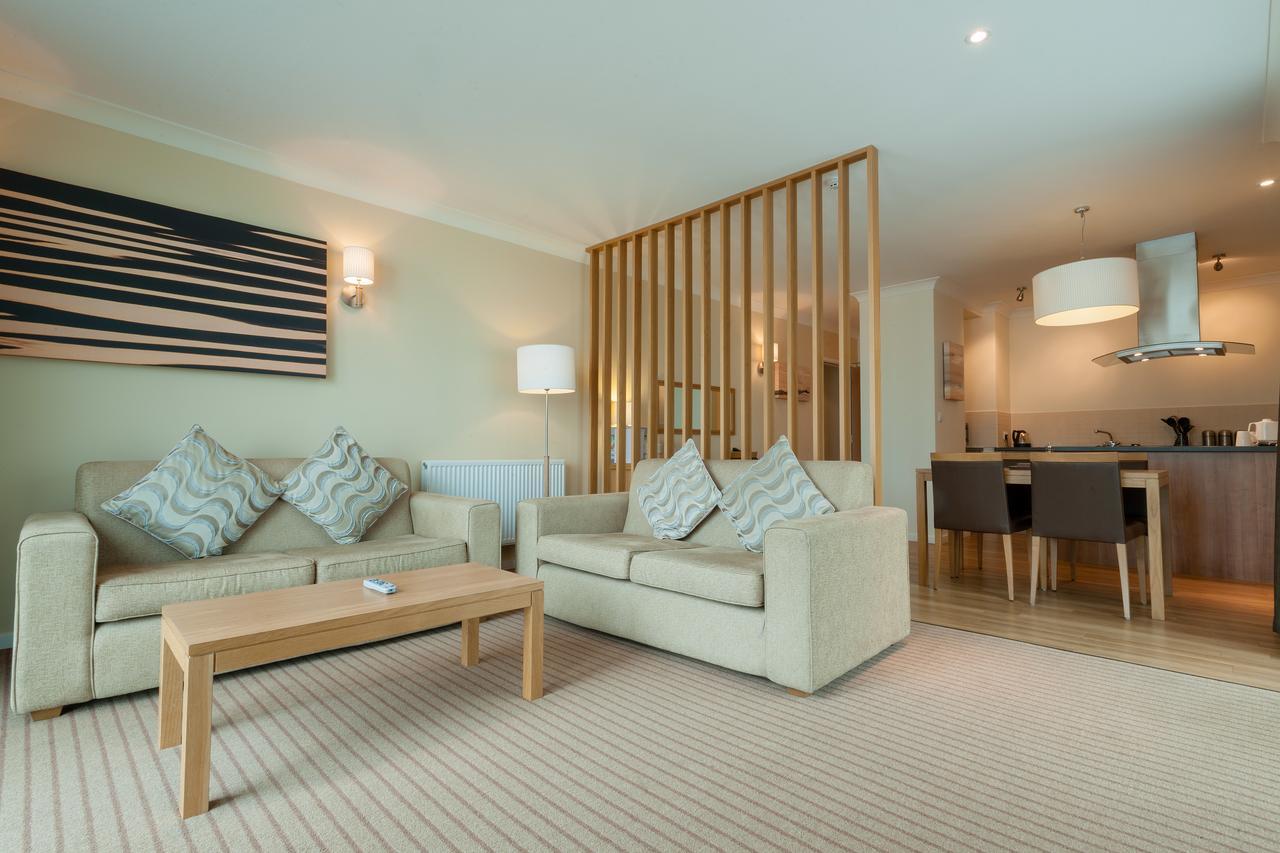 De Vere Cotswold Water Park Apartments Cirencester Exterior foto