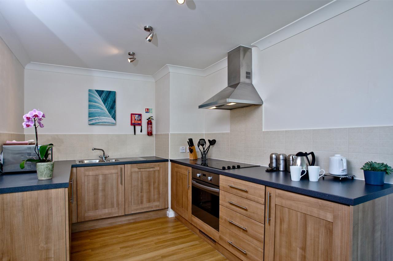 De Vere Cotswold Water Park Apartments Cirencester Exterior foto